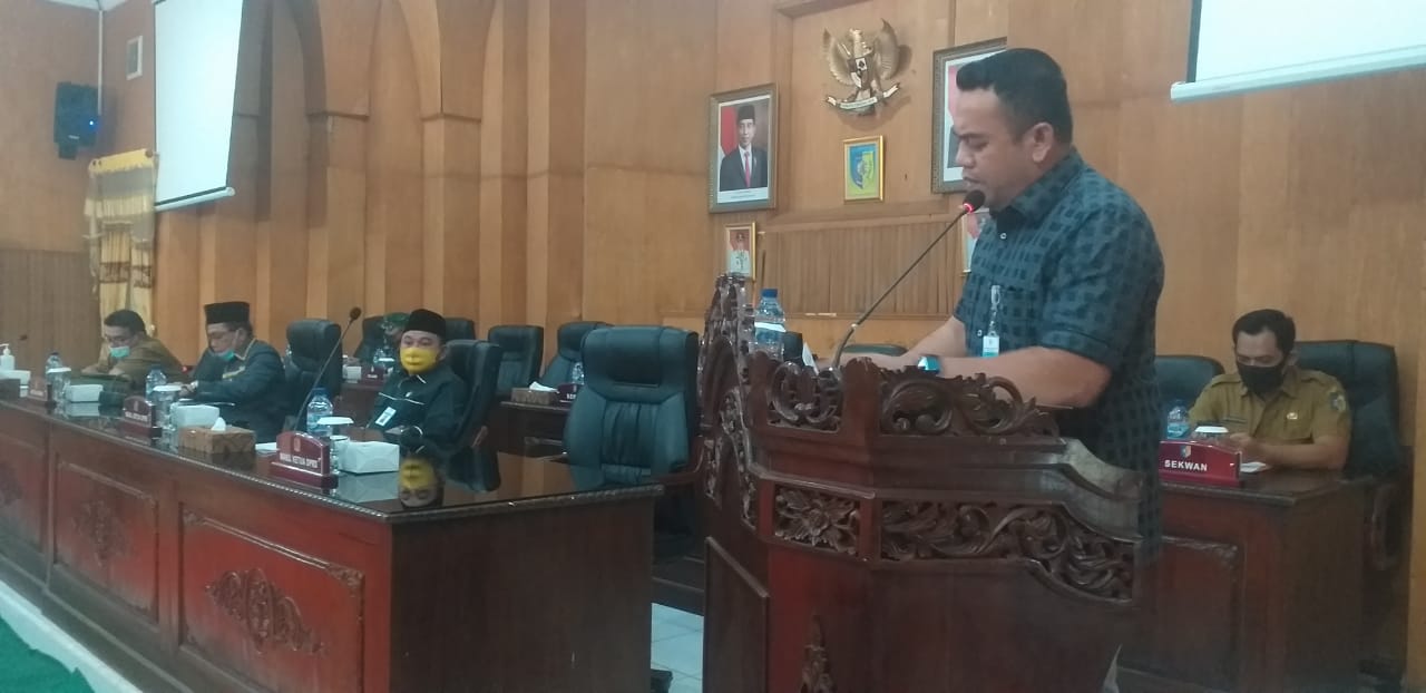 Rapat Paripurna Pandangan Umum Fraksi Terhadap Nota Rancangan KUA - PPAS P. APBD TA.2020