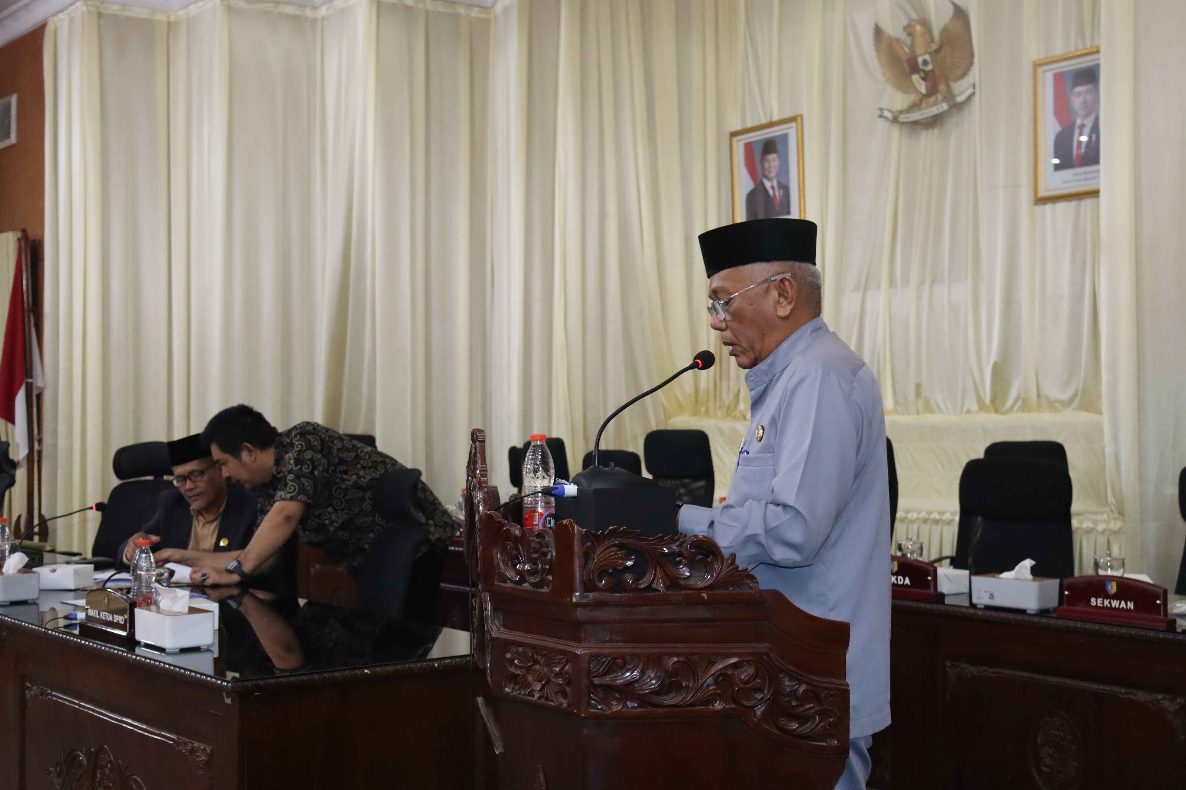 RAPAT PARIPURNA JAWABAN BUPATI TERHADAP PANDANGAN UMUM FRAKSI ATAS NOTA RANPERDA APBD TA.2026