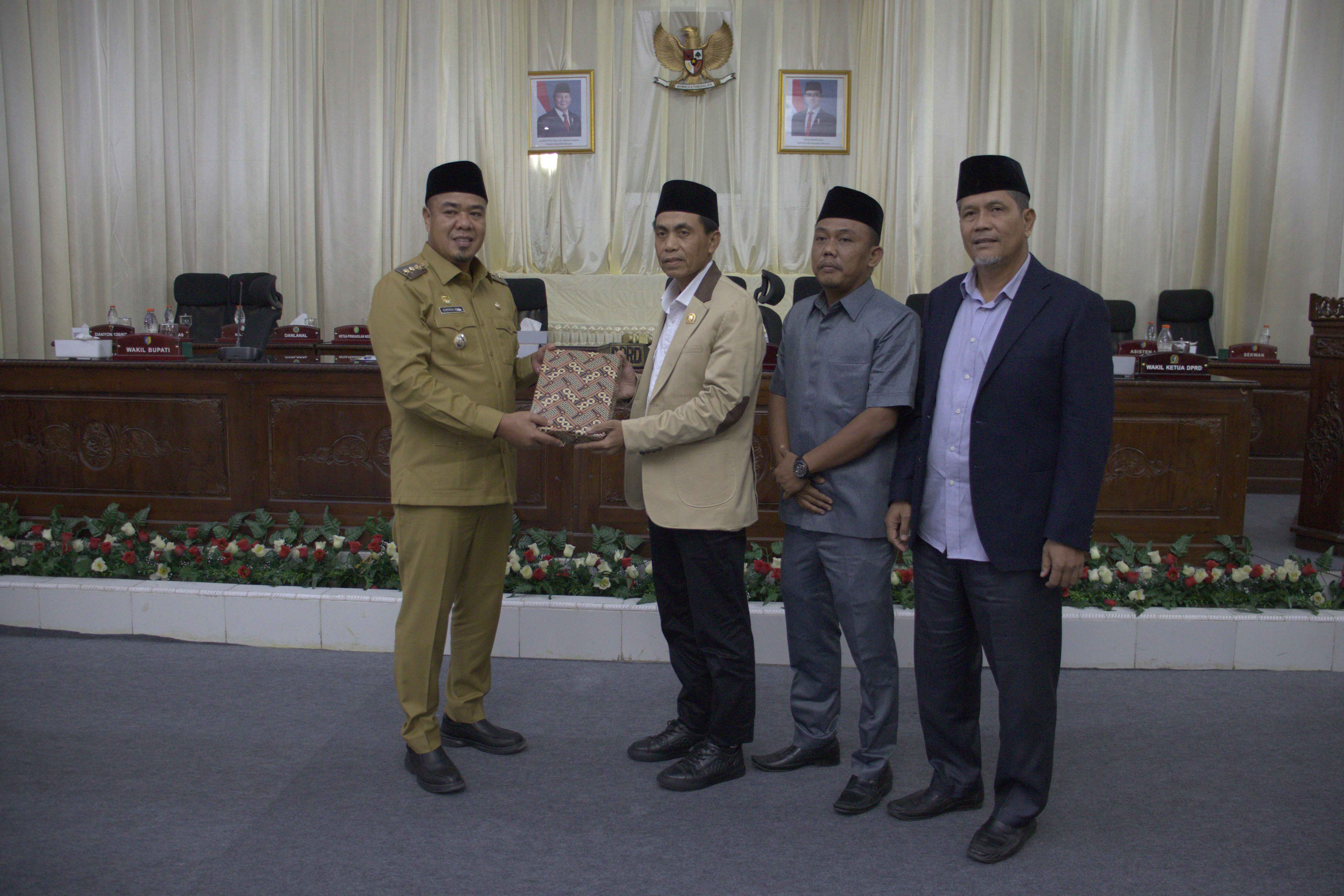 PARIPURNA PENYAMPAIAN NOTA LKPJ DAN LAPORAN RESES TAHAP I TAHUN 2026.